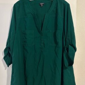 NWOT Torrid Green Pullover Harper Blouse